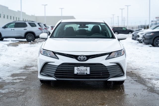 2023 Toyota Camry LE 2