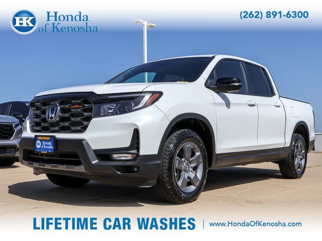 Platinum White Pearl 2025 Honda Ridgeline Pickup Truck All-Wheel Drive 9-Speed Automatic