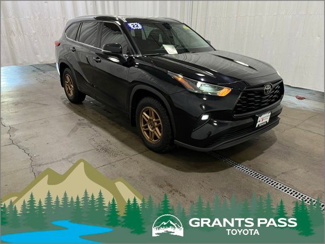 2022 Toyota Highlander XLE AWD