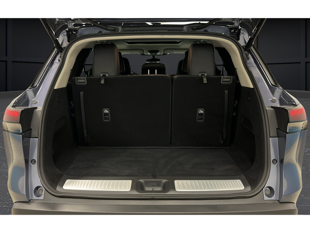 Used 2023 Blue INFINITI LUXE image 35