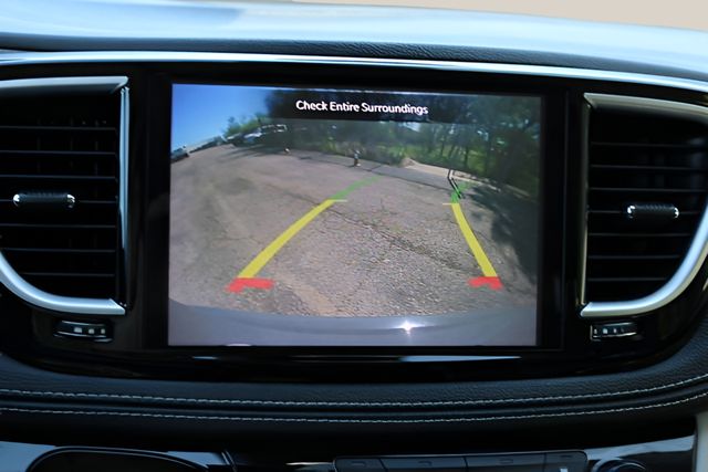 Used Car 2023 Chrysler Pacifica  Limited For Sale Under $35,000 In Austin, Texas