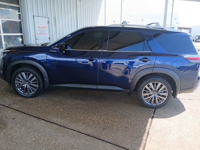 Deep Ocean Blue Pearl 2023 Nissan Pathfinder SL FWD SUV / Crossover Front-Wheel Drive 9-Speed Automatic