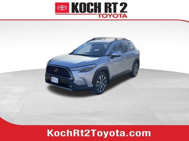 2022 Toyota Corolla Cross XLE AWD