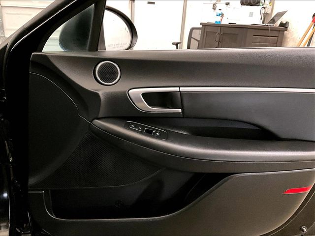 2022 Hyundai Sonata SEL Black at Klick Lewis Buick Chevrolet