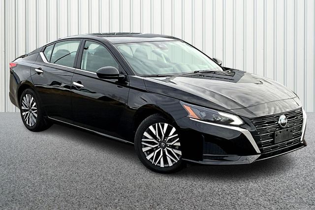 2024 Nissan Altima 2.5 SV FWD