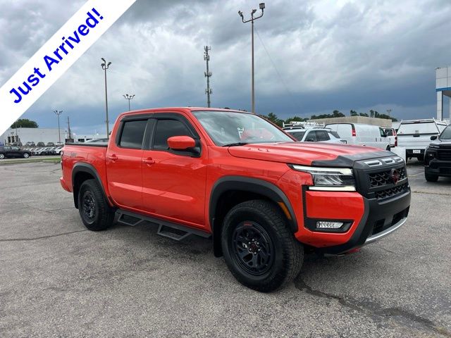 Afterburn Orange 2025 Nissan Frontier Pickup Truck Four-Wheel Drive 9-Speed Automatic Overdrive