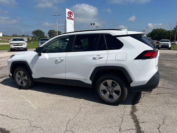 2025 Toyota RAV4 Hybrid LE