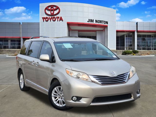 2015 Toyota Sienna XLE