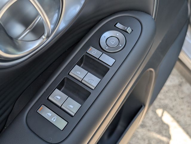 2026 Hyundai IONIQ 9 SEL - 10
