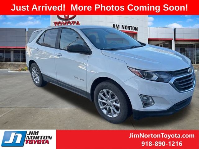 2020 Chevrolet Equinox LS's photo