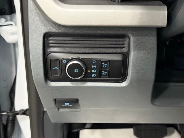 2025 Ford F-350SD XL photo