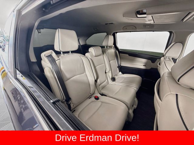 Used 2025 Honda Odyssey Van