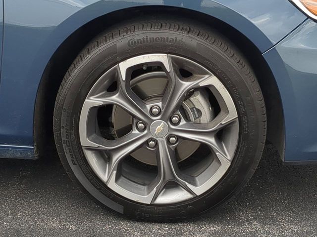 2024 Chevrolet Malibu LT photo