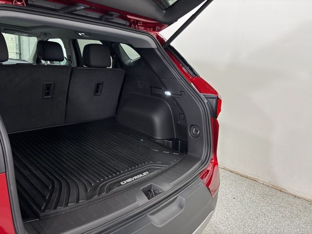 2025 Chevrolet Blazer LT photo