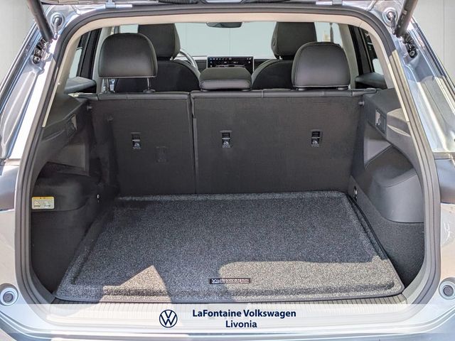 2025 Volkswagen Tiguan SE - Photo 30