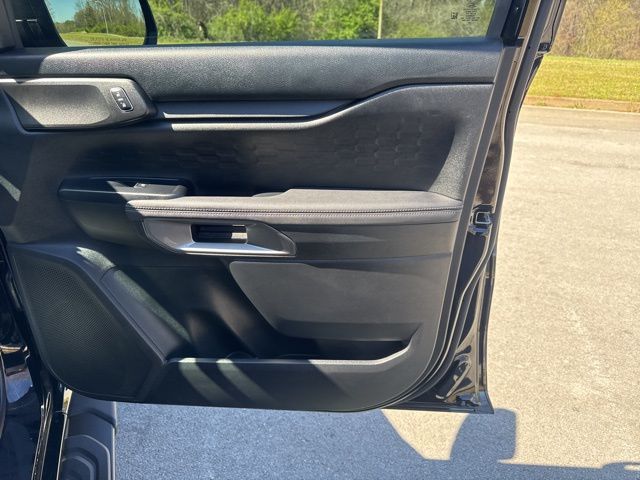 Used 2024 Black Ford XLT image 9