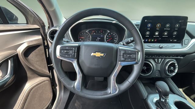 Used 2023 Gray Chevrolet LT image 12