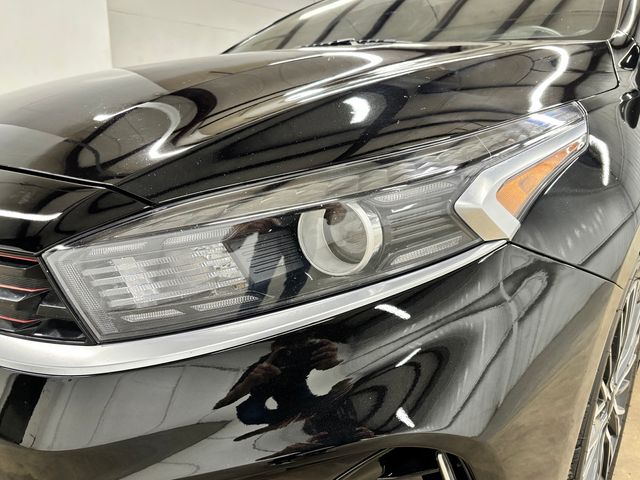 Used 2024 Aurora Black Kia GT-Line image 9