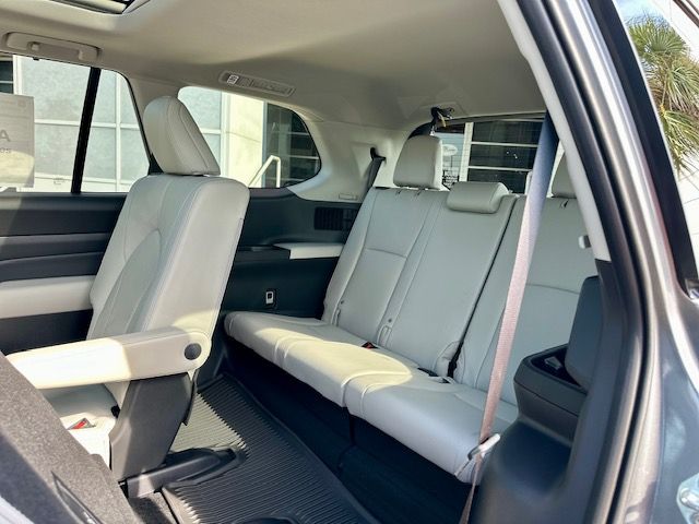 2026 Toyota Grand Highlander Limited - 11