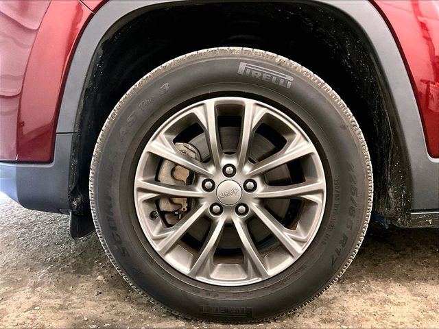 2020 Jeep Cherokee Latitude Plus Red at Carlisle Cadillac Buick GMC