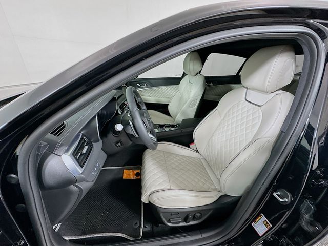 Thumbnail: 2025 Genesis G70 - 21