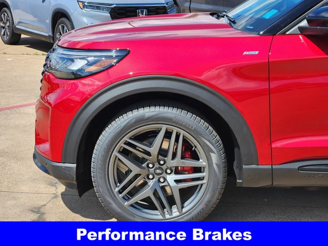 2025 Ford Explorer ST-Line photo