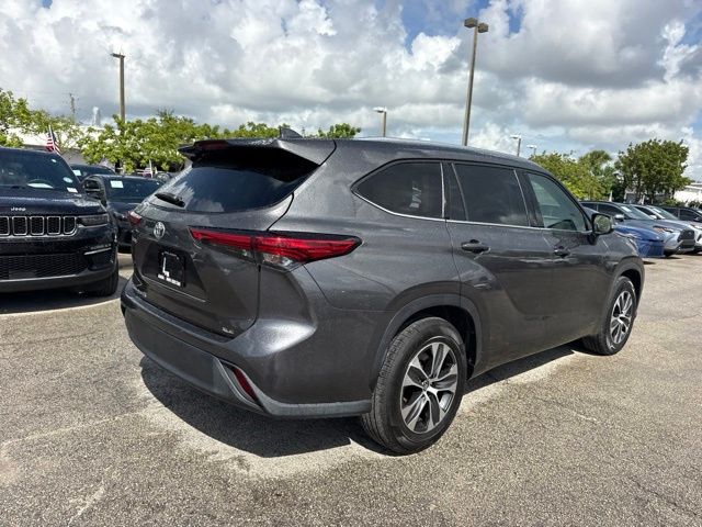 2021 Toyota Highlander - $29,888