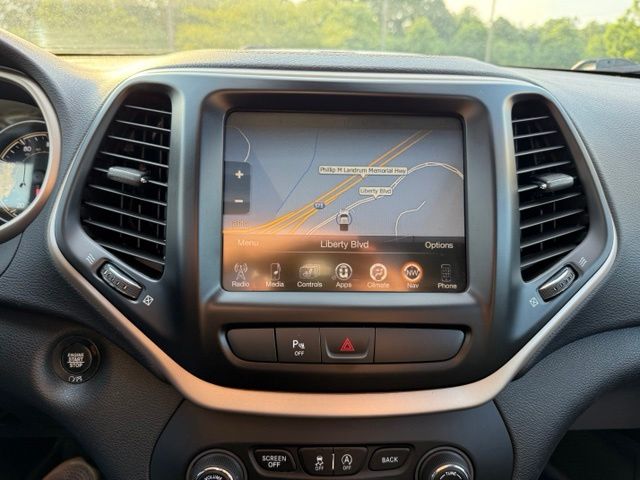 Used 2018 Jeep Cherokee SUV