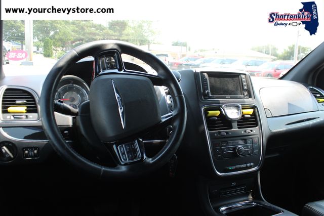 Used 2014 Chrysler Town & Country Van