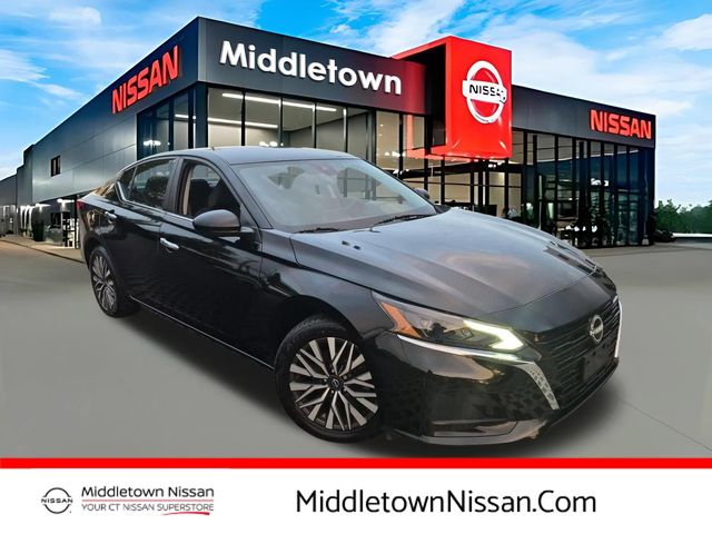 Super Black Clearcoat 2023 Nissan Altima Sedan Front-Wheel Drive Continuously Variable Transmission
