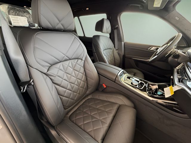 2026 BMW X7 40i - Photo 31