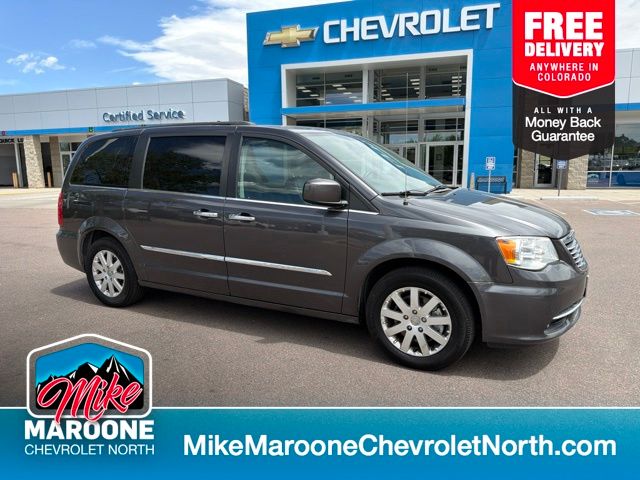Gray (Granite Crystal Metallic Clearcoat) 2016 Chrysler Town & Country Touring FWD Minivan Front-Wheel Drive 6-Speed Automatic