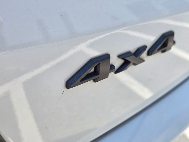 2023 Jeep Compass Limited:168548B