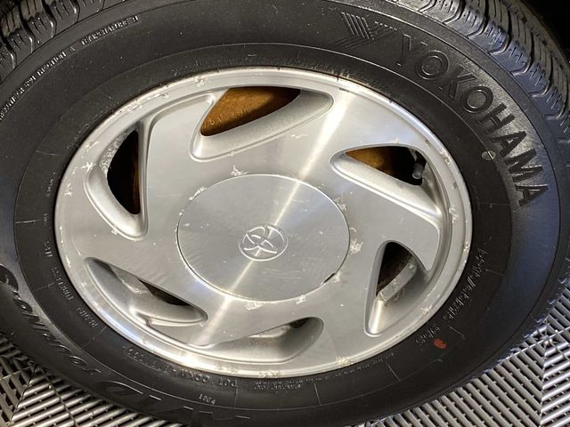2000 Toyota Sienna Beige - Grieco Acura - Image 26