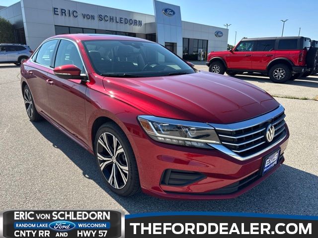 Red Metallic 2021 Volkswagen Passat Sedan Front-Wheel Drive 6-Speed Automatic