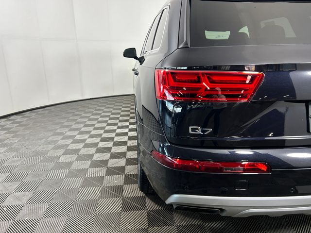 2019 Audi Q7 55 Premium 7