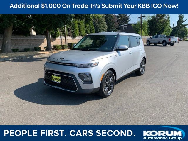 Sparkling Silver 2021 Kia Soul SUV / Crossover Front-Wheel Drive Continuously Variable Transmission