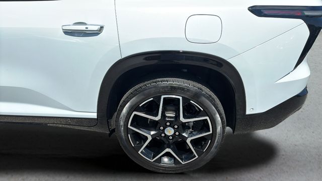 Used 2026 White Chevrolet High Country image 44
