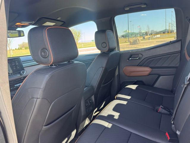 2023 GMC Canyon 4WD Crew Cab Short Box AT4