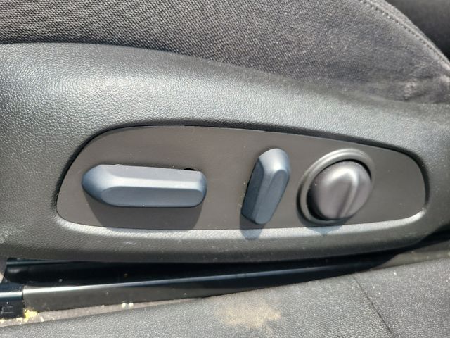 Used 2025 Gray Chevrolet LT image 19