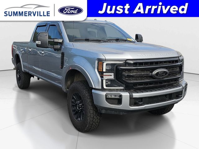 Silver Metallic 2022 Ford F-250 Super Duty Lariat Crew Cab 4WD Pickup Truck Four-Wheel Drive Automatic