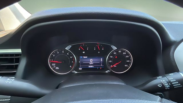 Used 2023 White GMC SLE image 17