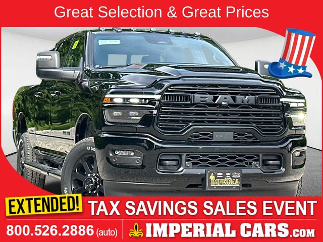 Diamond Black Crystal Pearlcoat 2026 RAM 2500 Pickup Truck Four-Wheel Drive 8-Speed Automatic