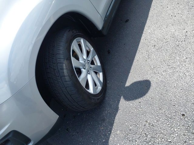 Used 2014 Gray Mitsubishi ES image 5