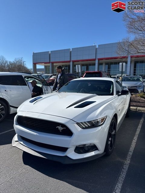 2017 Ford Mustang GT Premium