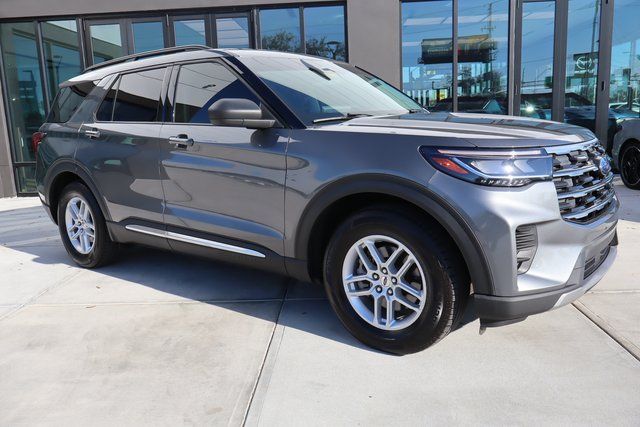 2025 Ford Explorer Active RWD