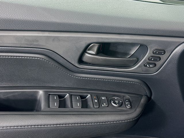 Thumbnail: 2026 Genesis GV80 - 19
