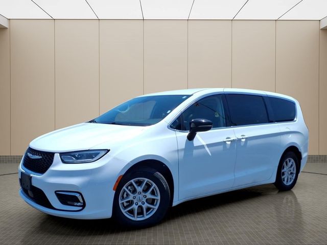 Bright White Clearcoat 2024 Chrysler Pacifica Minivan Front-Wheel Drive 9-Speed Automatic