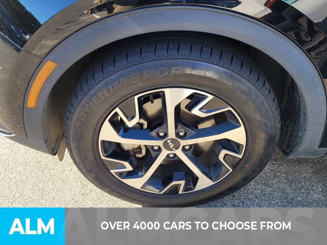 2023 Kia Sportage EX photo 2