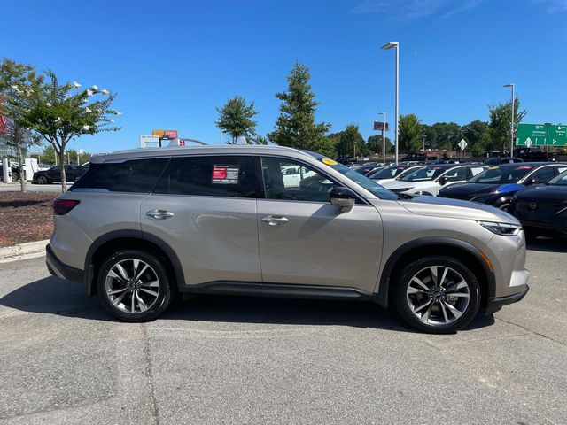 2023 INFINITI QX60 LUXE 2